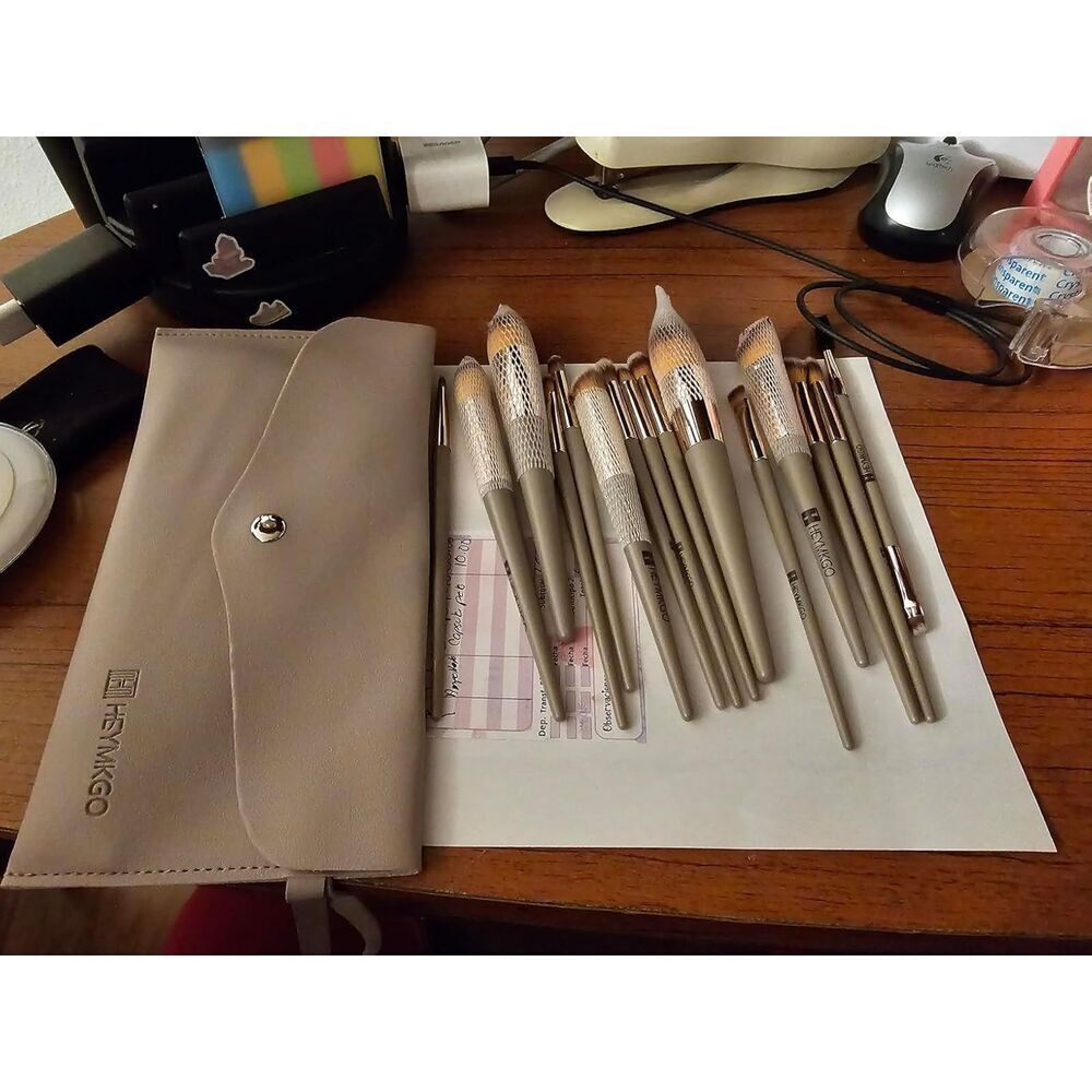 Hemkgo 15 Pieces Gold Professional Makeup Brushes Set With Cosmetic Bag